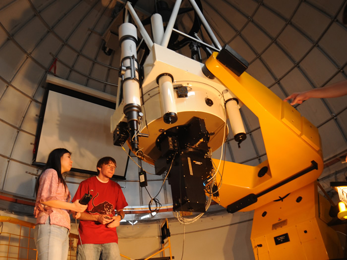 2009_PHYSICS_SPACE SCI_Telescope_DSC_9619.jpg